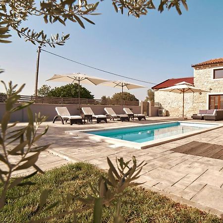 הוילה Pavicini Haus Mila מראה חיצוני תמונה